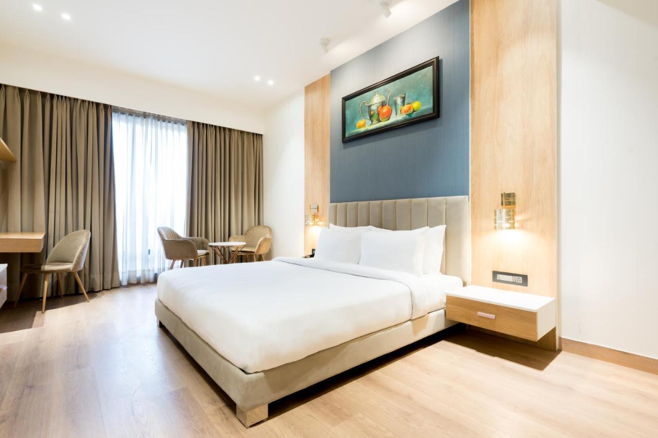 Hotel Dayal Gateway Lucknow Zewnętrze zdjęcie