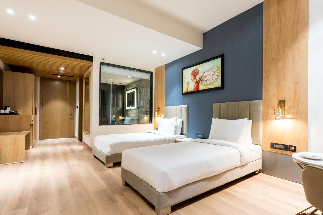 Hotel Dayal Gateway Lucknow Zewnętrze zdjęcie